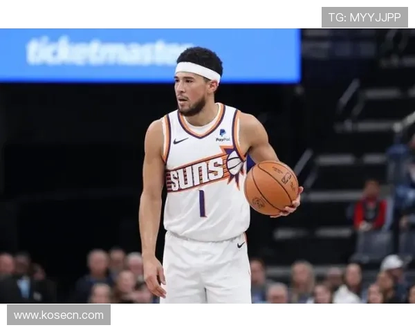 太阳德文-布克砍下38分追平本赛季个人最高得分助力球队取胜